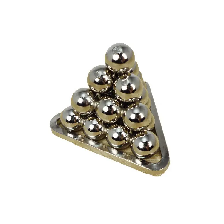 Metal balls pyramid